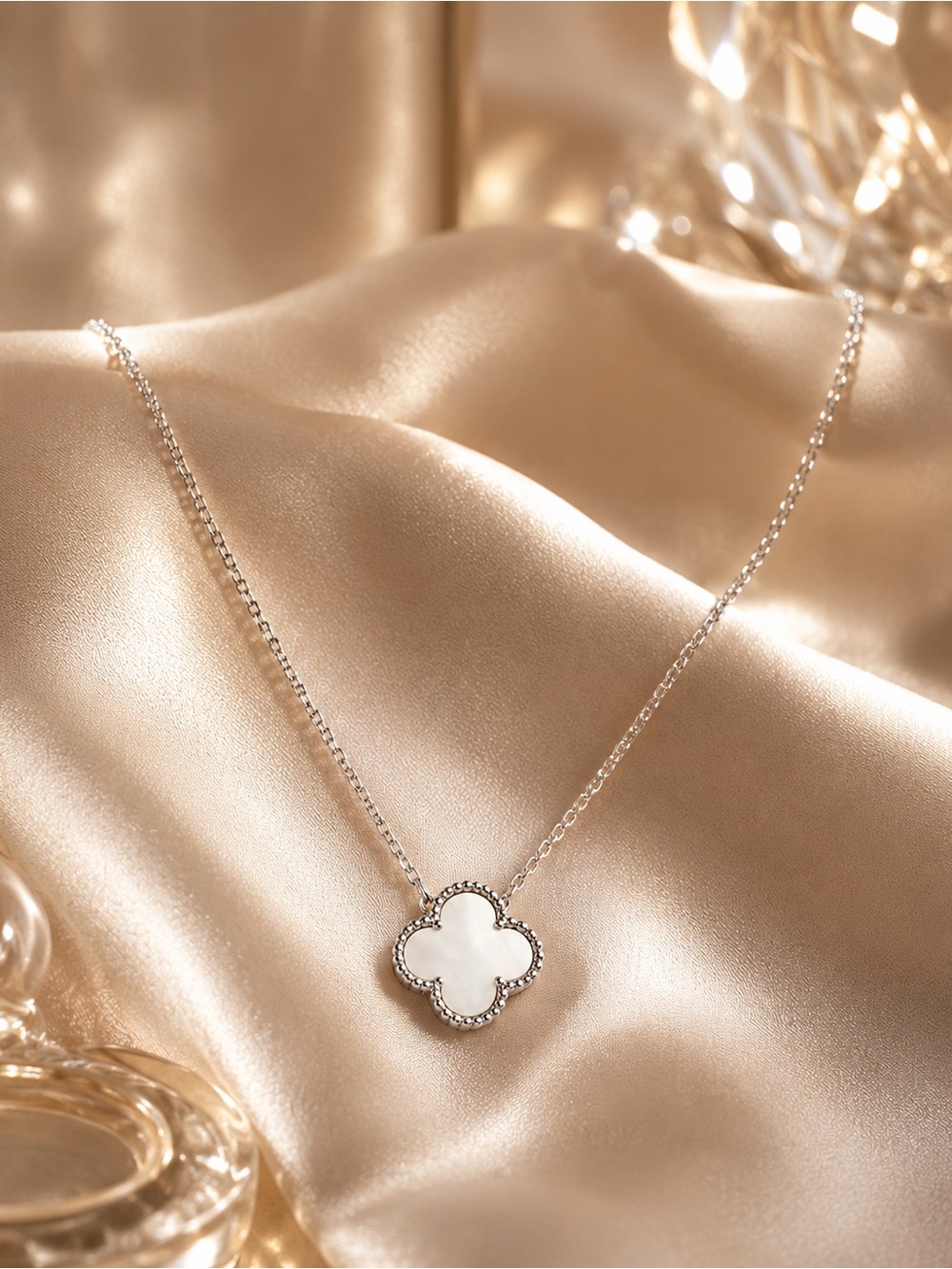 925 Sterling Silver Mother Of Pearl Clover Necklace